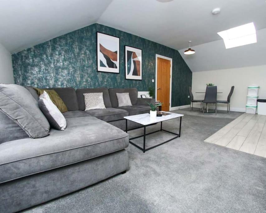 Luxe Living Guest House-Sleeps 6-Private Parking-Free Wifi-Beach-City Swansea Exterior foto