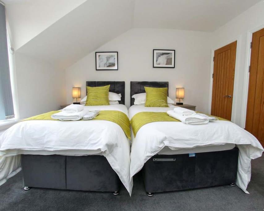 Luxe Living Guest House-Sleeps 6-Private Parking-Free Wifi-Beach-City Swansea Exterior foto