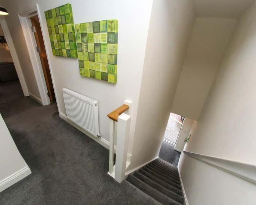 Luxe Living Guest House-Sleeps 6-Private Parking-Free Wifi-Beach-City Swansea Exterior foto